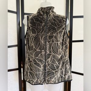 Royal Robins Leaf Print Vest ~ Super Soft Black & Cream ~ Lightweight but warm